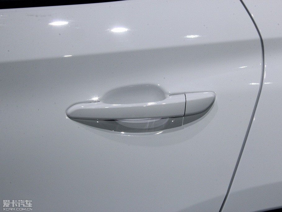 2015;(M) Plug-in Hybrid