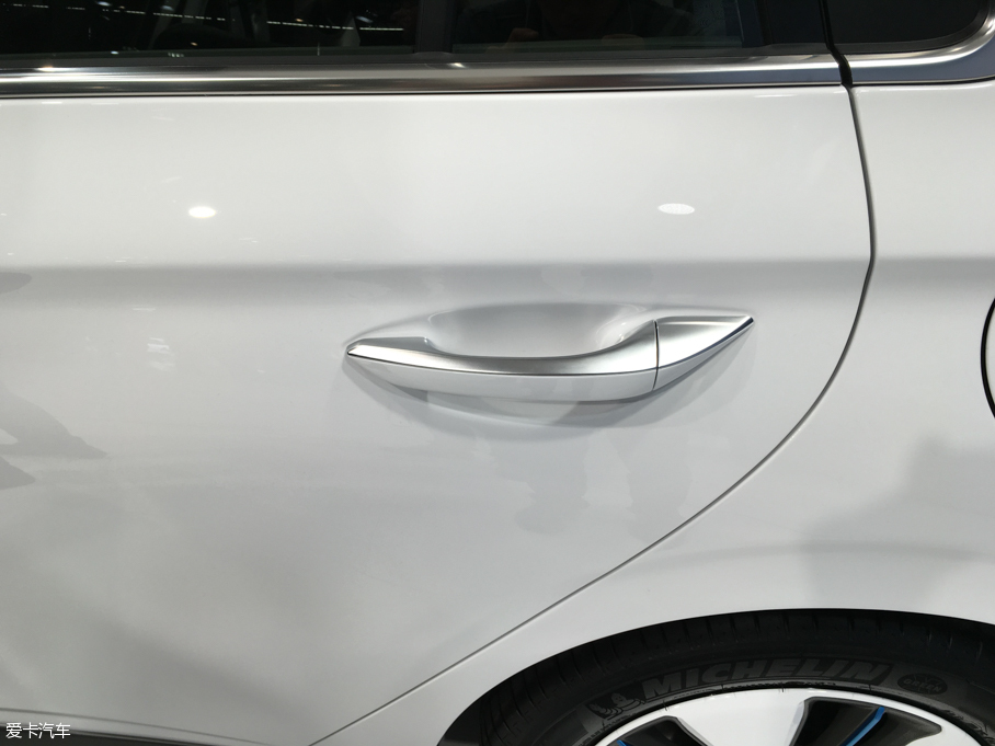 2016I(lng)ONIQ Plug-in