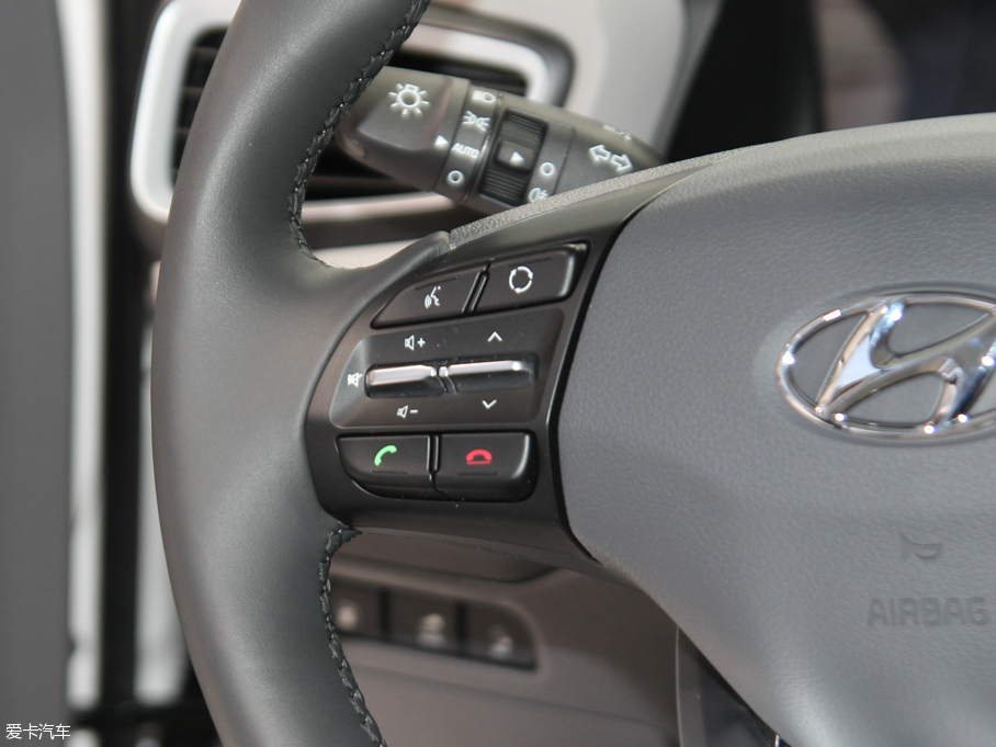 2016I(lng)ONIQ Plug-in