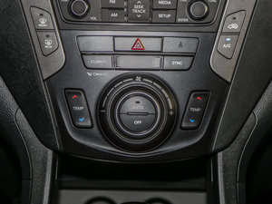 2017款3.0L 四驱舒适版 汽油 中控区
