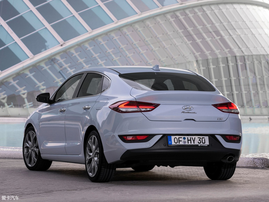 2018��i30(����) Fastback