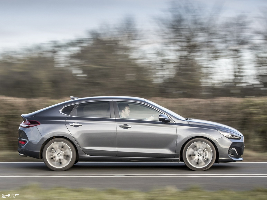 2018��i30(����) Fastback