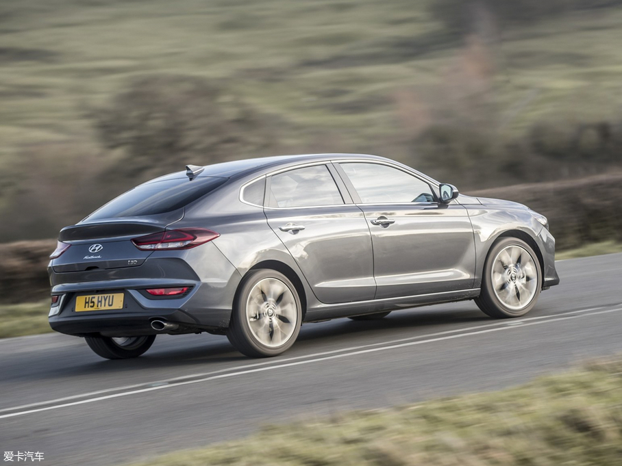 2018��i30(����) Fastback