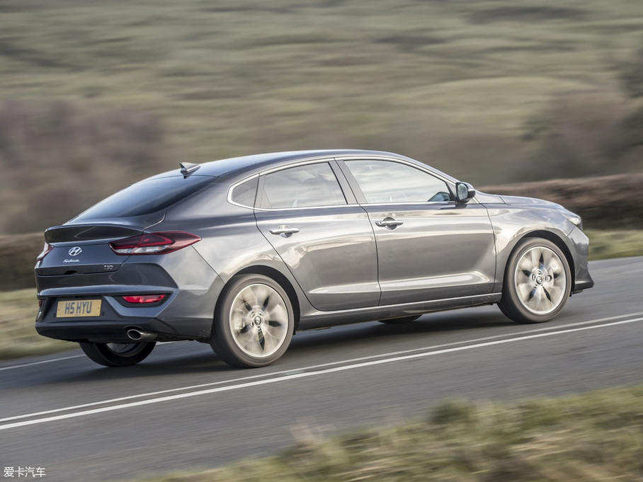 2018��i30(����) Fastback