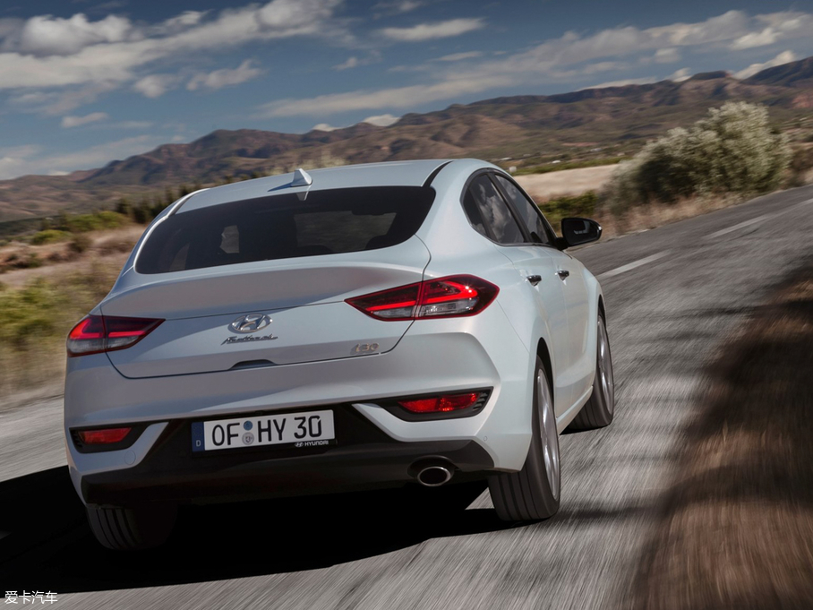 2018��i30(����) Fastback