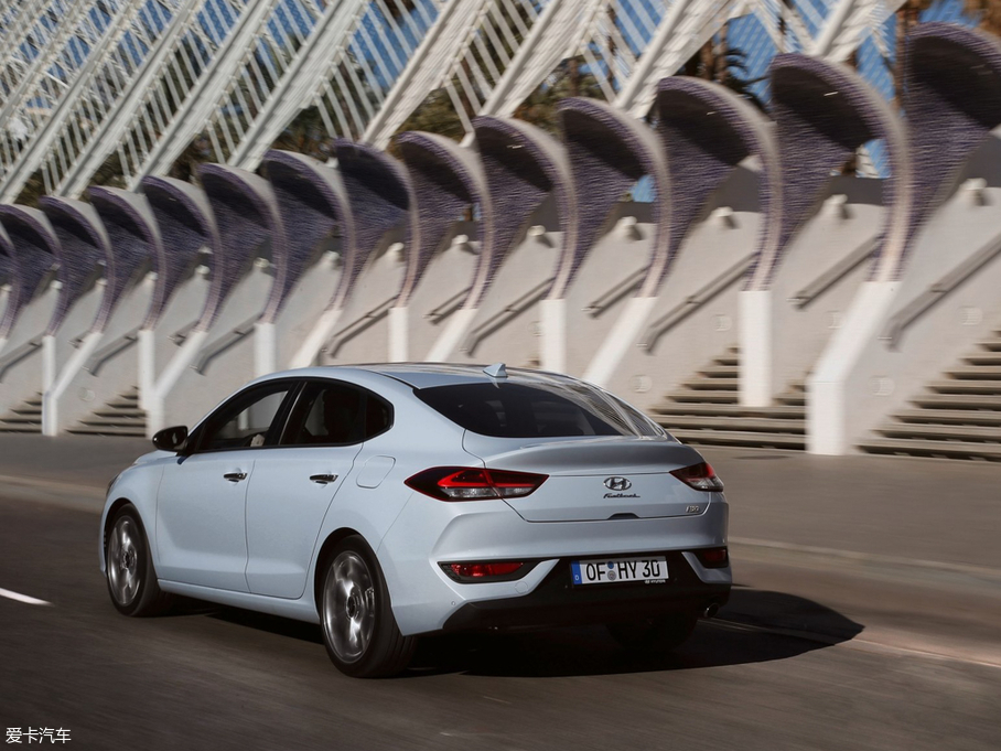 2018��i30(����) Fastback