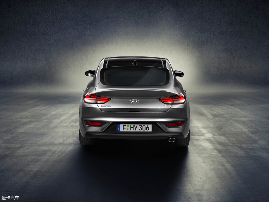 2018��i30(����) Fastback