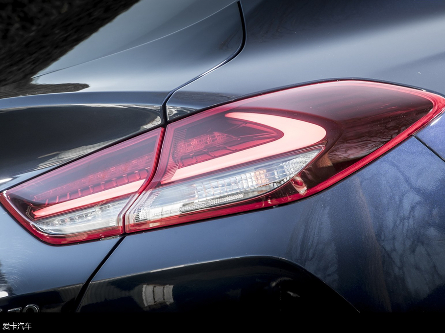 2018��i30(����) Fastback