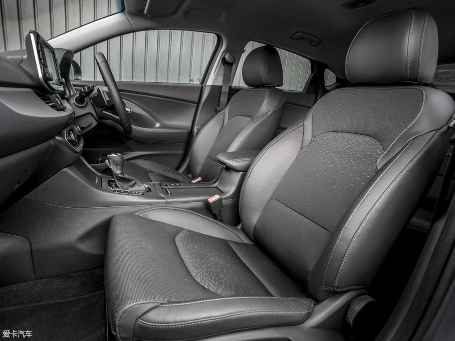 2018��i30(����) Fastback