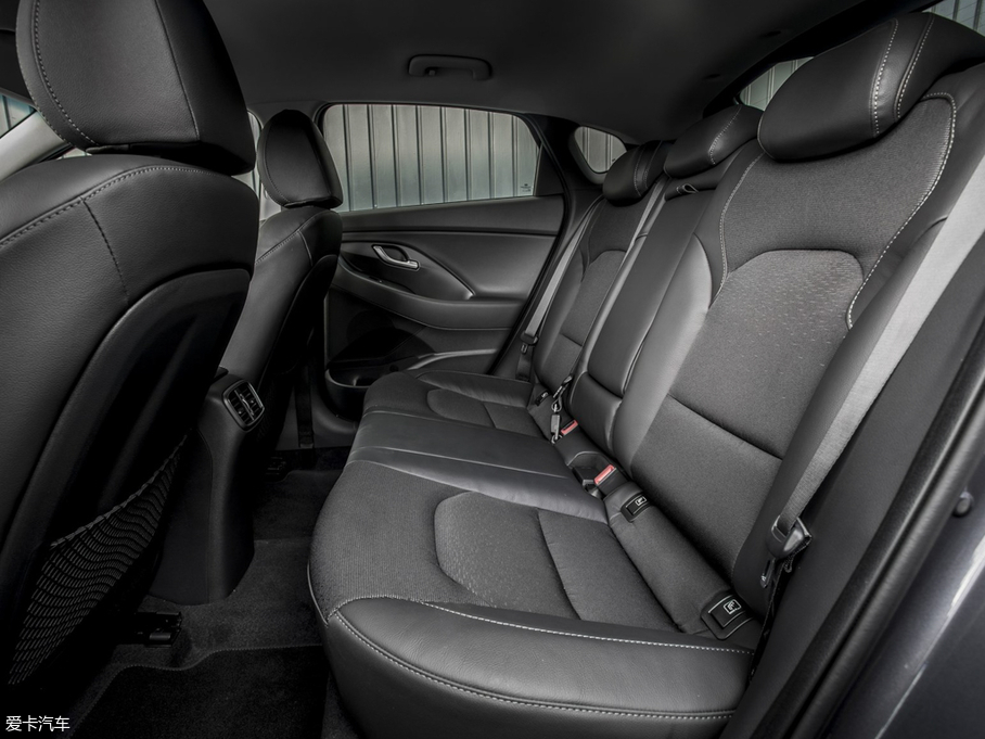 2018��i30(����) Fastback