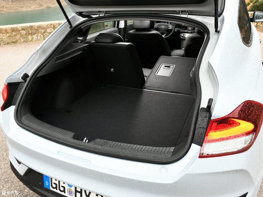 2018��i30(����) Fastback