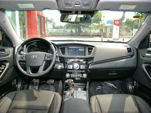 2010款2.4L 旗舰版 内饰全景