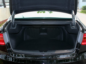 2012款2.4L 商务天窗版 行李厢空间