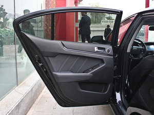 2012款2.4L 尊贵版 左后车门