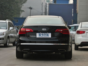 2012款2.4L 尊贵版 正后	