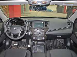 2012款2.4L 尊贵版 内饰全景