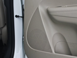 2013款2.4L 5座汽油豪华版 中控区