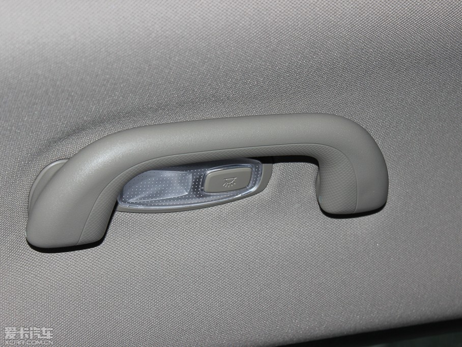 2013��ј� 2.0L 7���ԄӺ��A�� ��IV