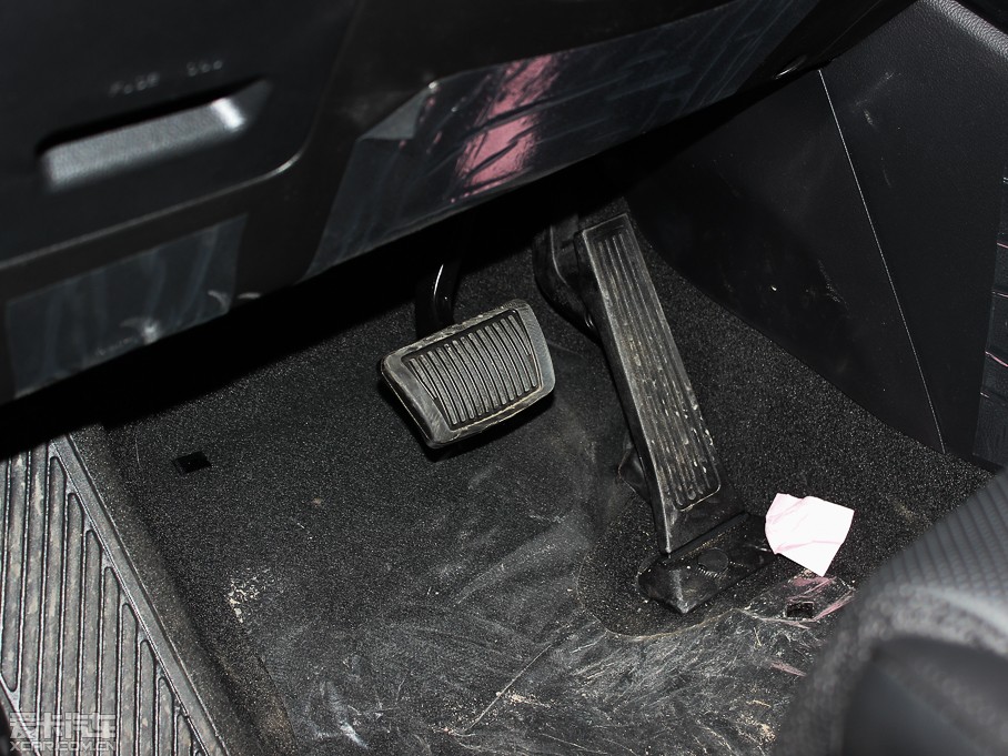 2013��ј� 2.0L 7���ԄӺ��A�� ��IV