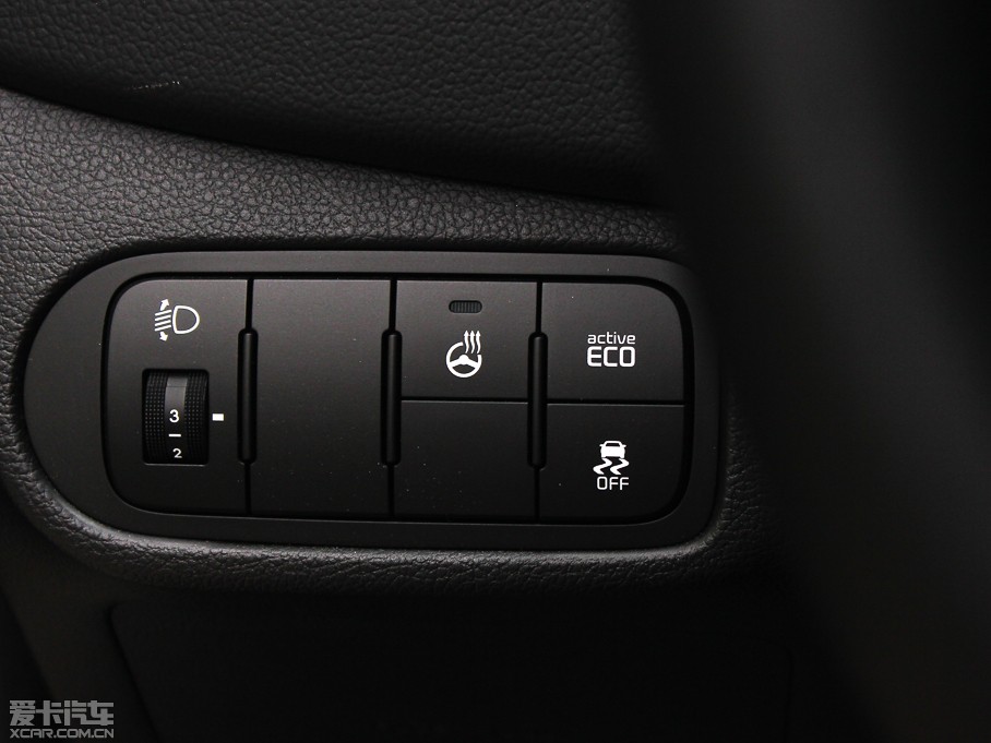 2013��ј� 2.0L 7���ԄӺ��A�� ��IV