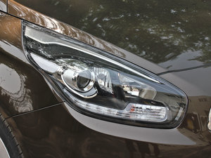 2013款2.0L 5座自动标准版 国IV 细节外观