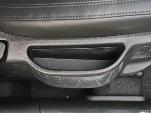 2013款2.0L 5座自动标准版 国IV 空间座椅