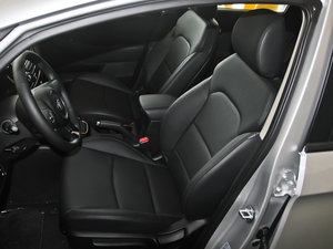 2013款2.0L 7座自动标准版 国IV 主驾驶座椅