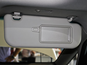 2013款2.0L 7座自动标准版 国IV 空间座椅