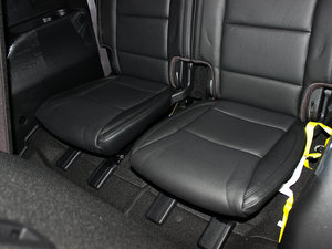 2013款2.0L 7座自动豪华版 国IV 空间座椅