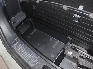 2013款2.0L 7座自动豪华版 国IV 空间座椅