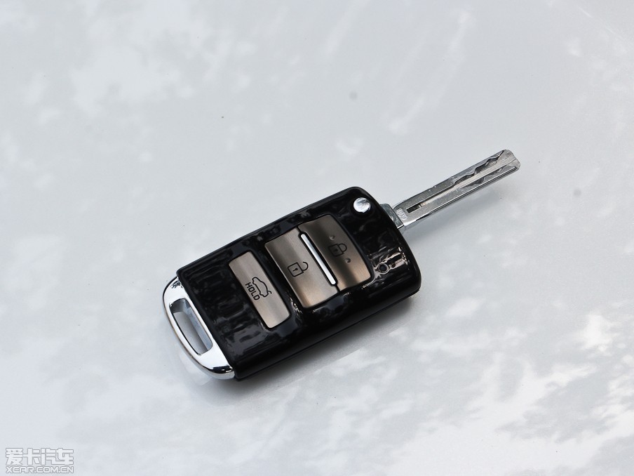 2013P 2.4L Ԅ(dng)̄(w) V