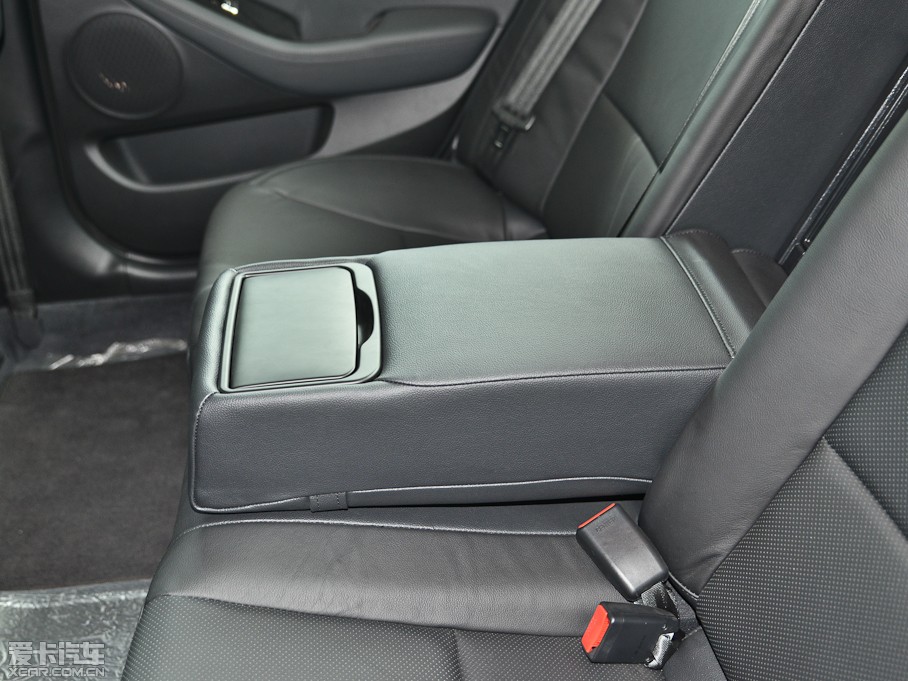 2013��P�� 2.4L �ԄӾ�Ӣ�� ��V