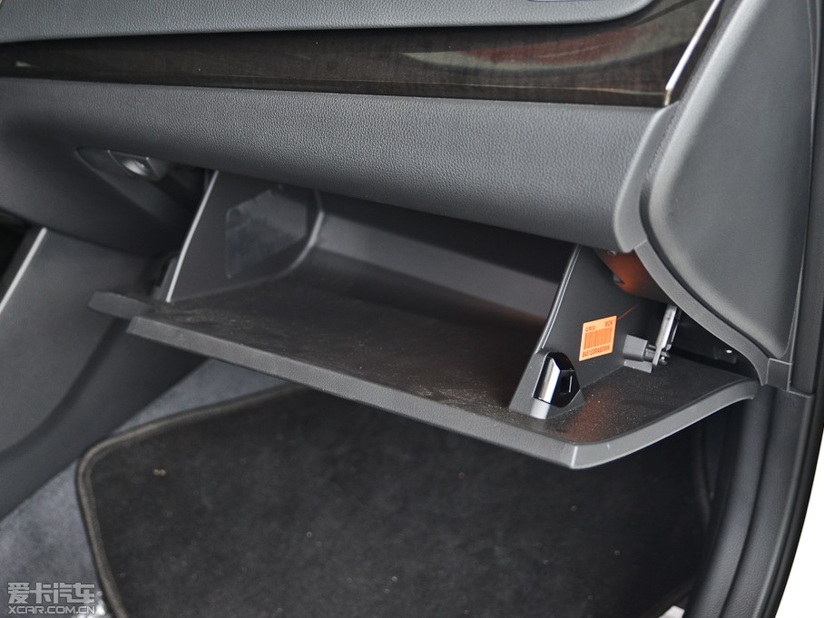 2013��P�� 2.4L �Ԅ�(d��ng)��Ӣ�� ��V