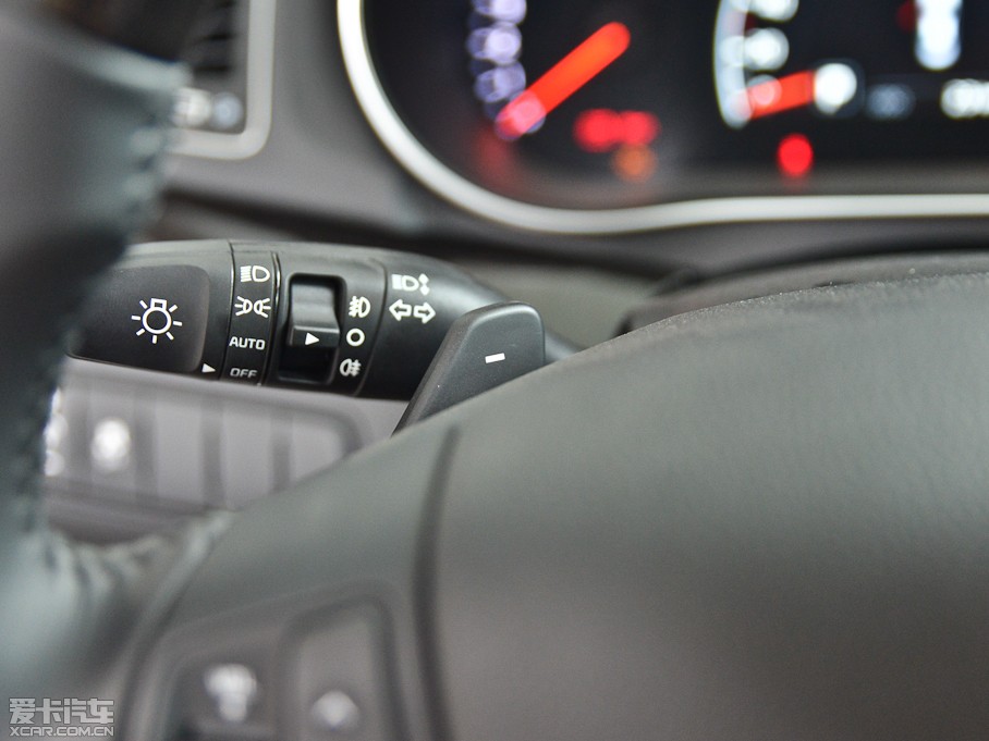 2013P 2.4L Ԅ(dng)Ӣ V