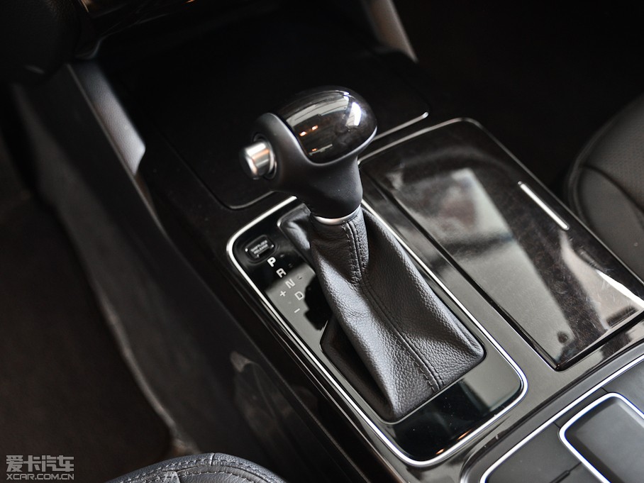 2013P 2.4L Ԅ̄(w)촰 V