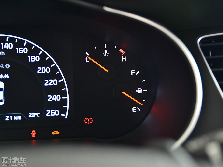 2013P 2.4L Ԅ(dng)̄(w)촰 V