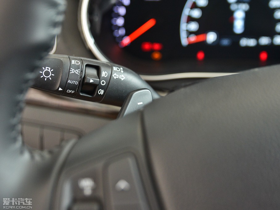 2013P 2.4L Ԅ(dng)̄(w)촰 V