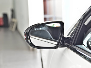 20132.4L Ԅ̄촰 V ^