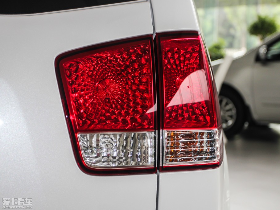 2013����J 3.8L �ԄӺ��A�� ��V