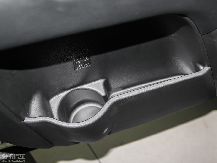 2013����J 3.8L �ԄӺ��A�� ��V