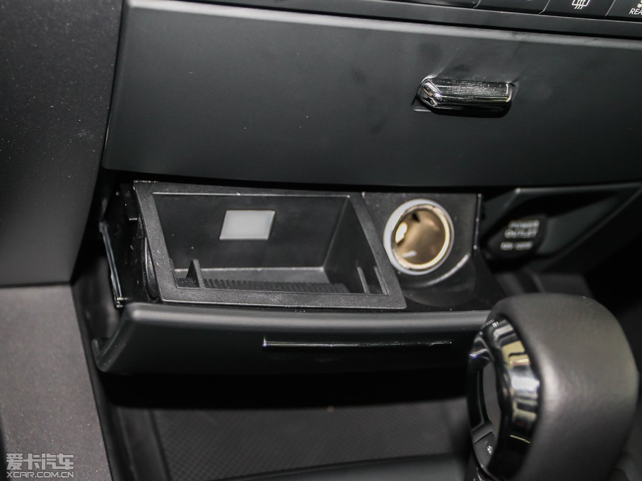 2013����J 3.8L �ԄӺ��A�� ��V