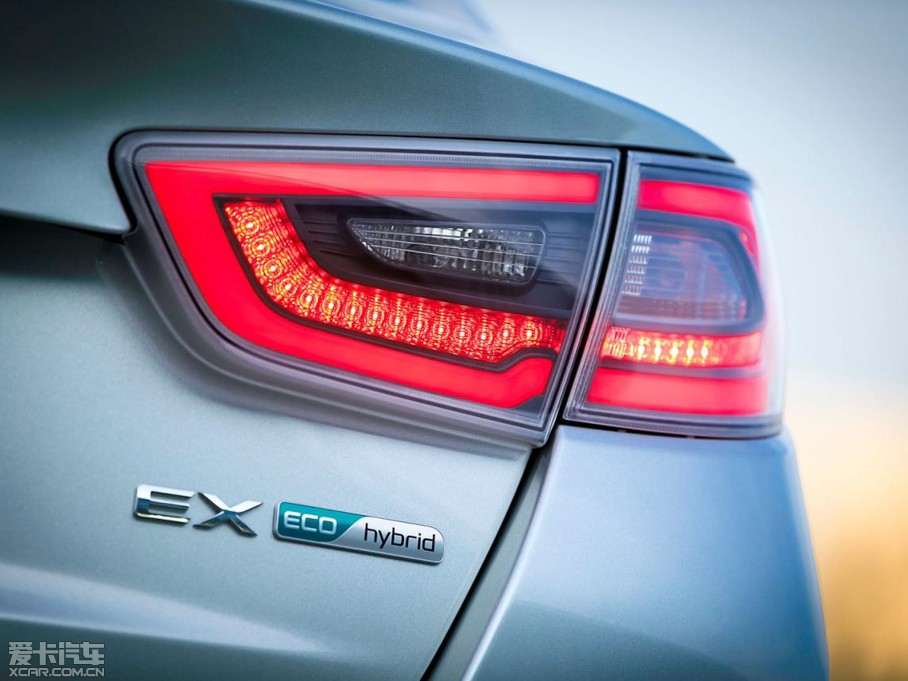 2014K5 Hybrid(M) 2.0L Hybrid Ş