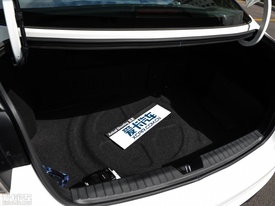 2014K5 Hybrid(M) 2.0L Hybrid Ş