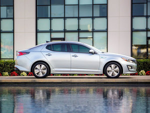 20142.0L Hybrid Ş w^