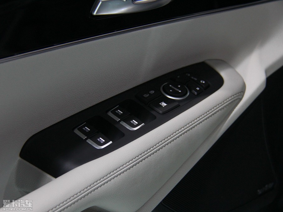 2015�����m�� L 2.2T �������(q��)��(bi��o)��(zh��n)�� 5�� ��IV