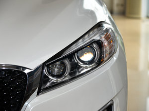 2015款L 2.4L GDI 汽油两驱运动版 5座 国IV 大灯