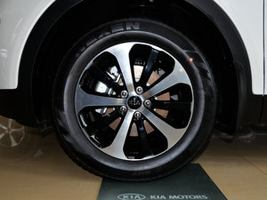 2015款L 2.4L GDI 汽油两驱运动版 5座 国IV 轮圈