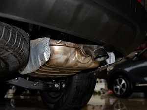 2015款L 2.4L GDI 汽油两驱运动版 5座 国IV 排气管