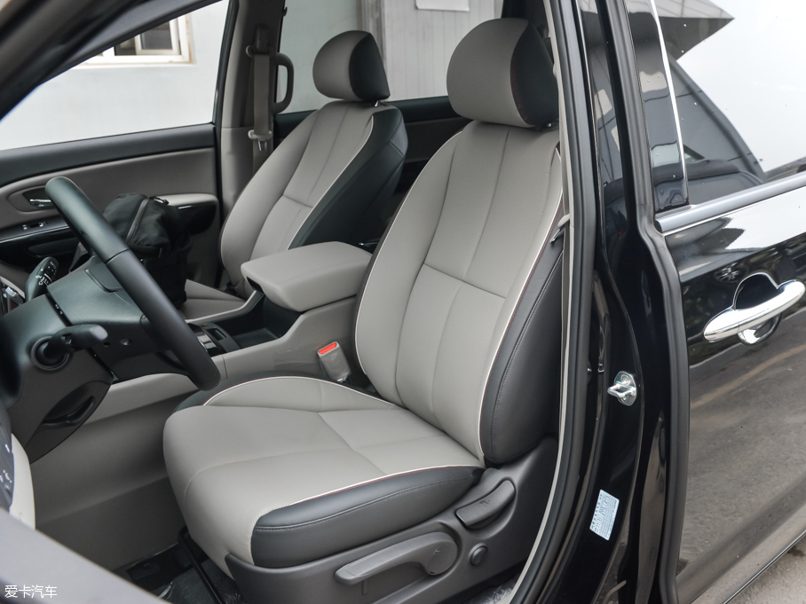 2015A(M) 3.3GDI A IV