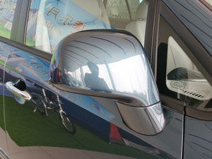 2011款2.0L 5座自动舒适版 细节外观